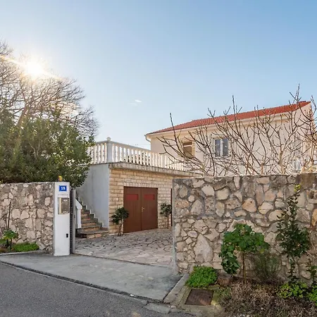 1 Bedroom Lovely In Apartman
