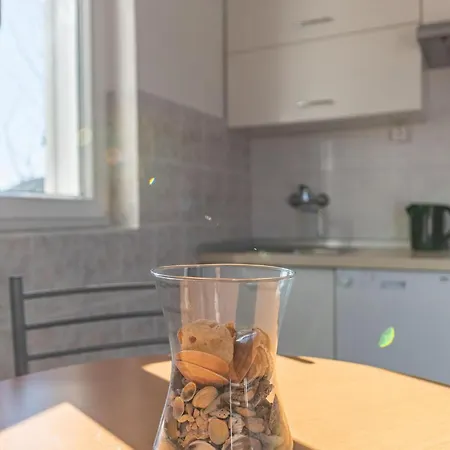 Apartman 1 Bedroom Lovely In *