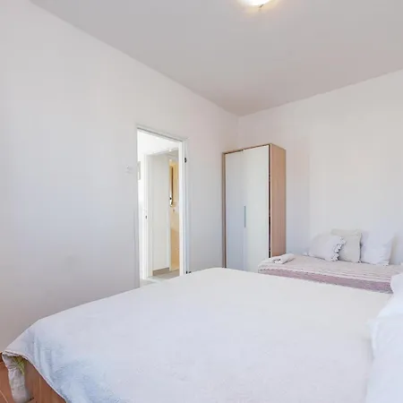 1 Bedroom Lovely In Apartman *